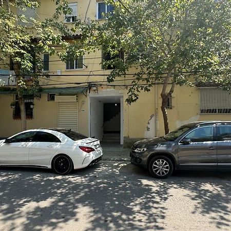 Host Apartament Elio Tirana Eksteriør billede