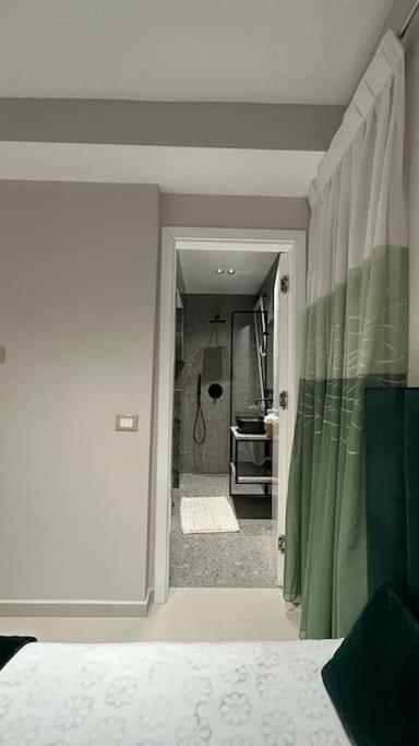 Host Apartament Elio Tirana Eksteriør billede